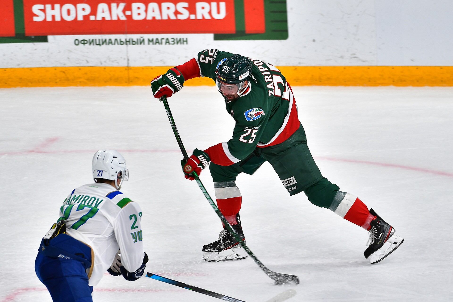 Зарипов завершил голевой спурт "Ак Барса"