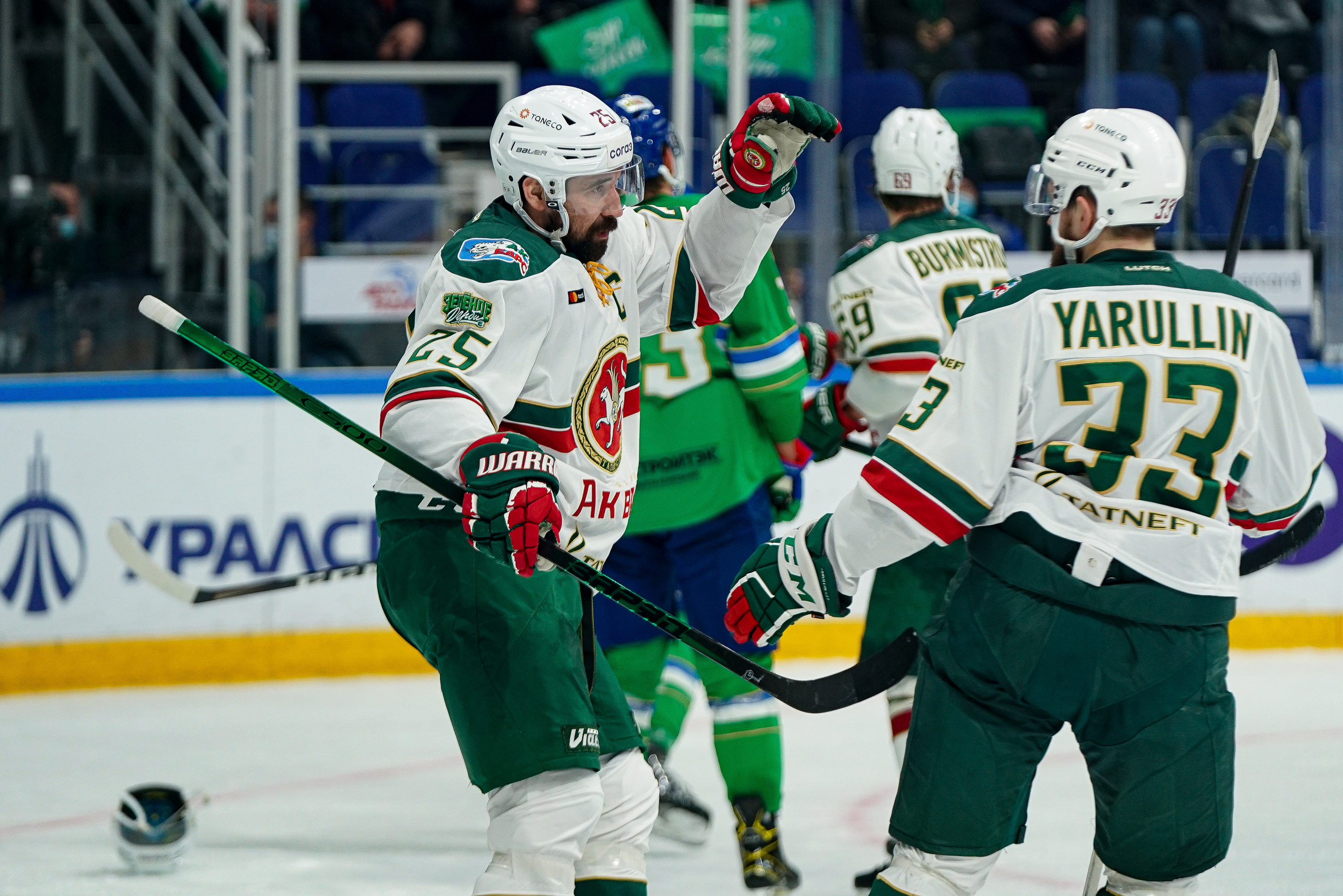 Зарипов сравнял счет. фото: ak-bars.ru